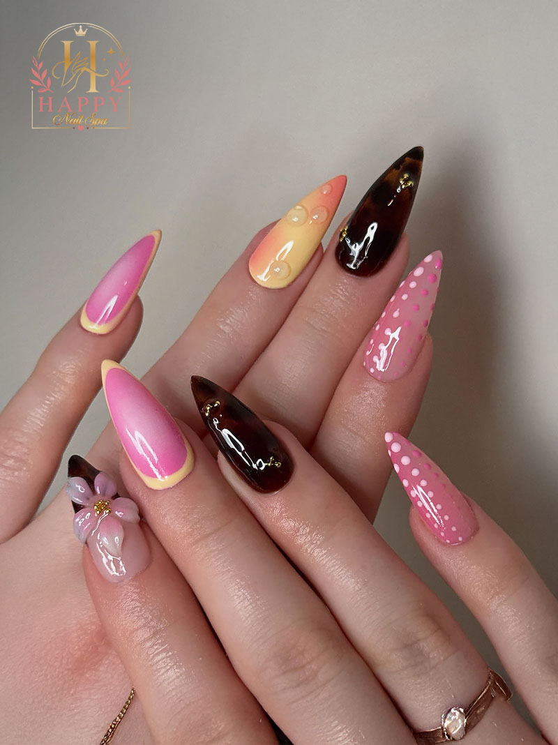 Happy Nail Spa 